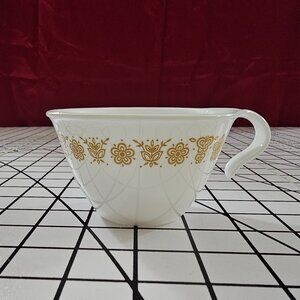 Vintage 1970 Butterfly Gold (Corelle) by Corning/ Pyrex flat cup
